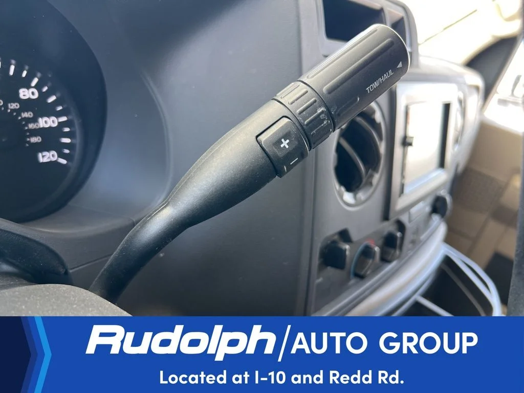 Used 2022 Oxford White Ford Base image 23