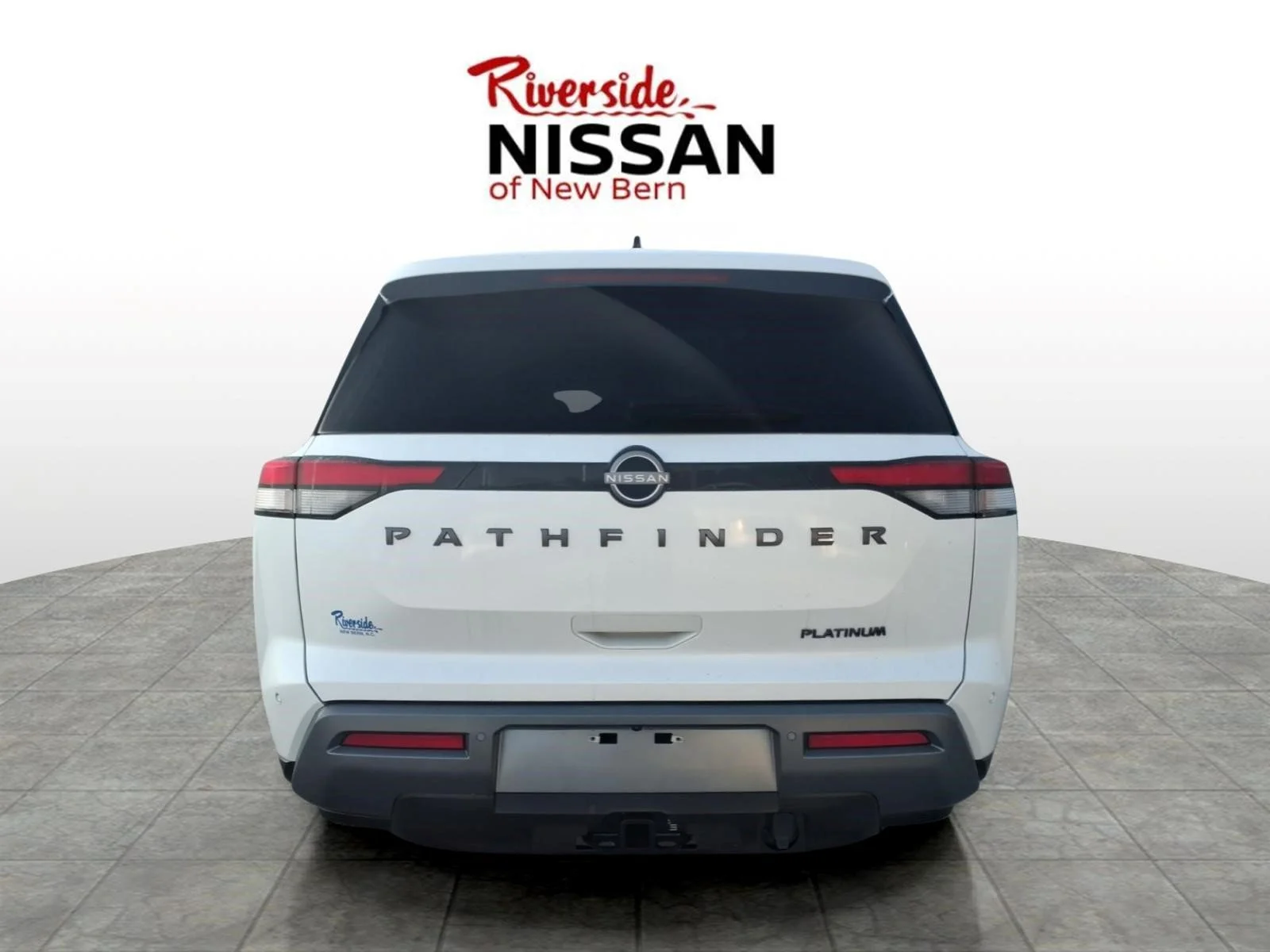 New 2026 Everest White Pearl TriCoat Nissan Platinum image 2