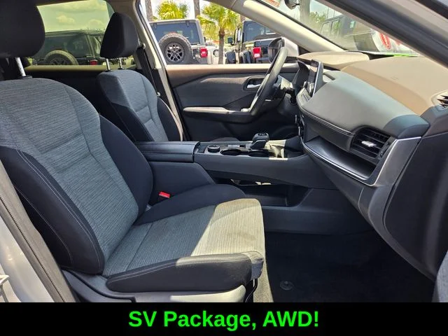 Used 2023 Silver Nissan SV image 17