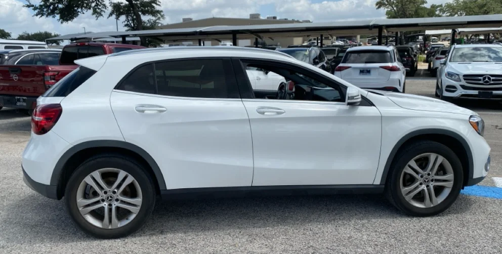 Used 2019 White Mercedes-Benz GLA 250 image 3