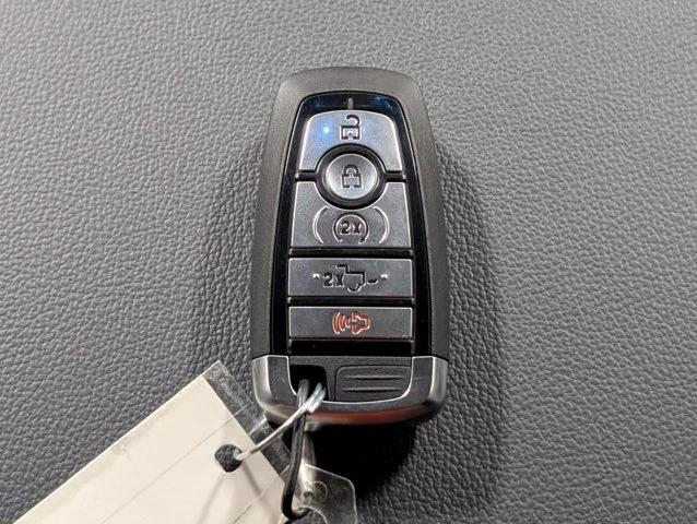 New 2027 Oxford White Ford F-350® Lariat® image 74