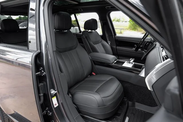 New 2026 Charente Grey Land Rover SE image 45