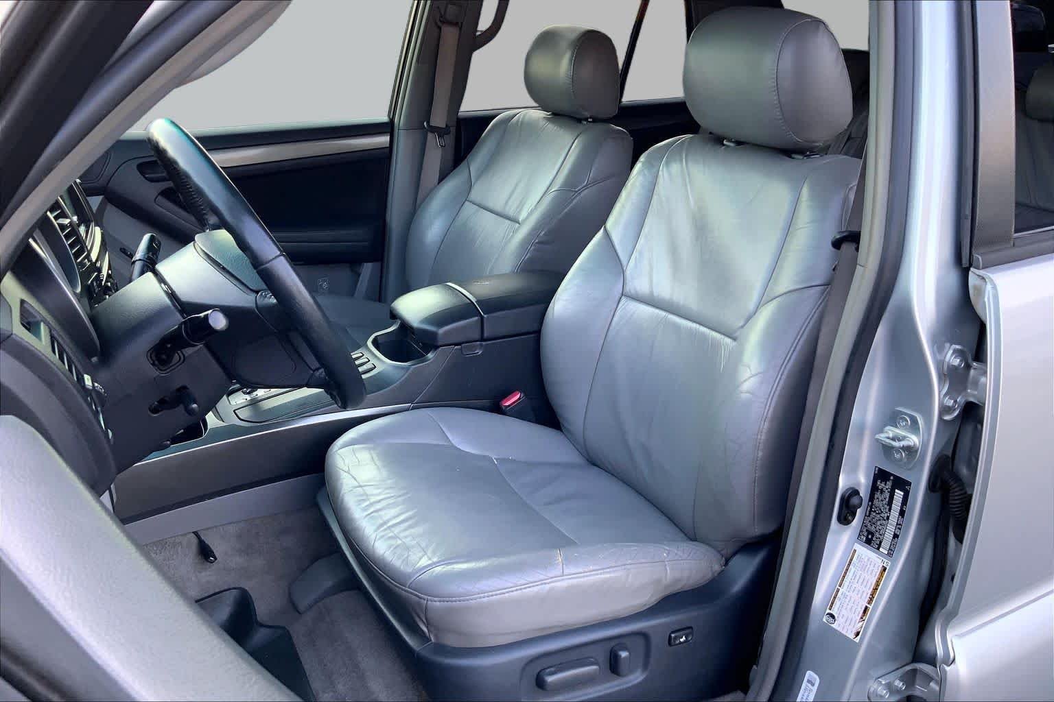 Used 2006 Titanium Metallic Toyota SR5 Sport image 6