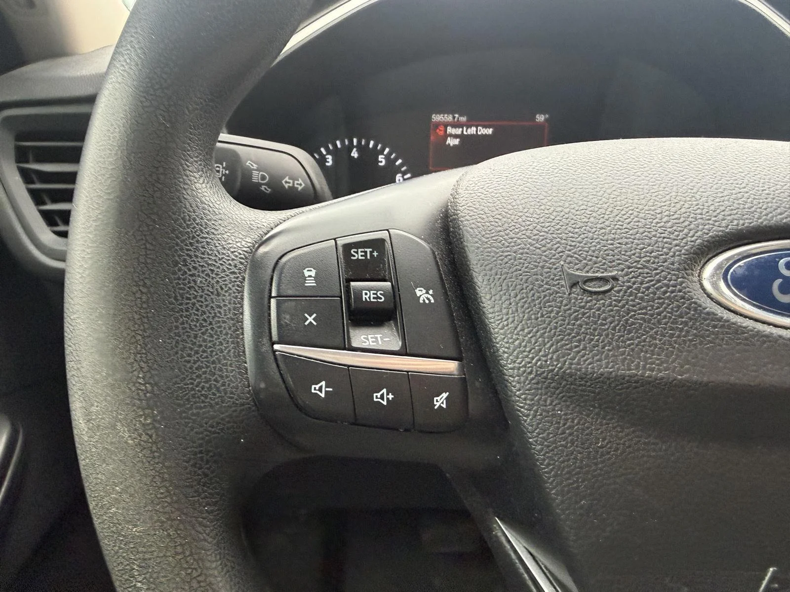 Used 2020 Magnetic Ford SE image 16