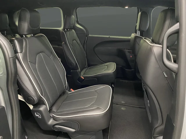 2026 Chrysler Pacifica Limited - Photo 34