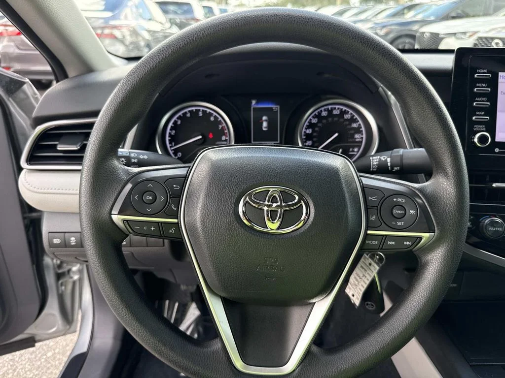 Used 2023 Silver Toyota LE image 40