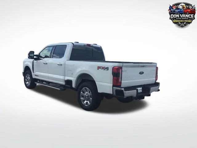 New 2026 Star White Metallic Tri-Coat Ford F-250® Lariat® image 3