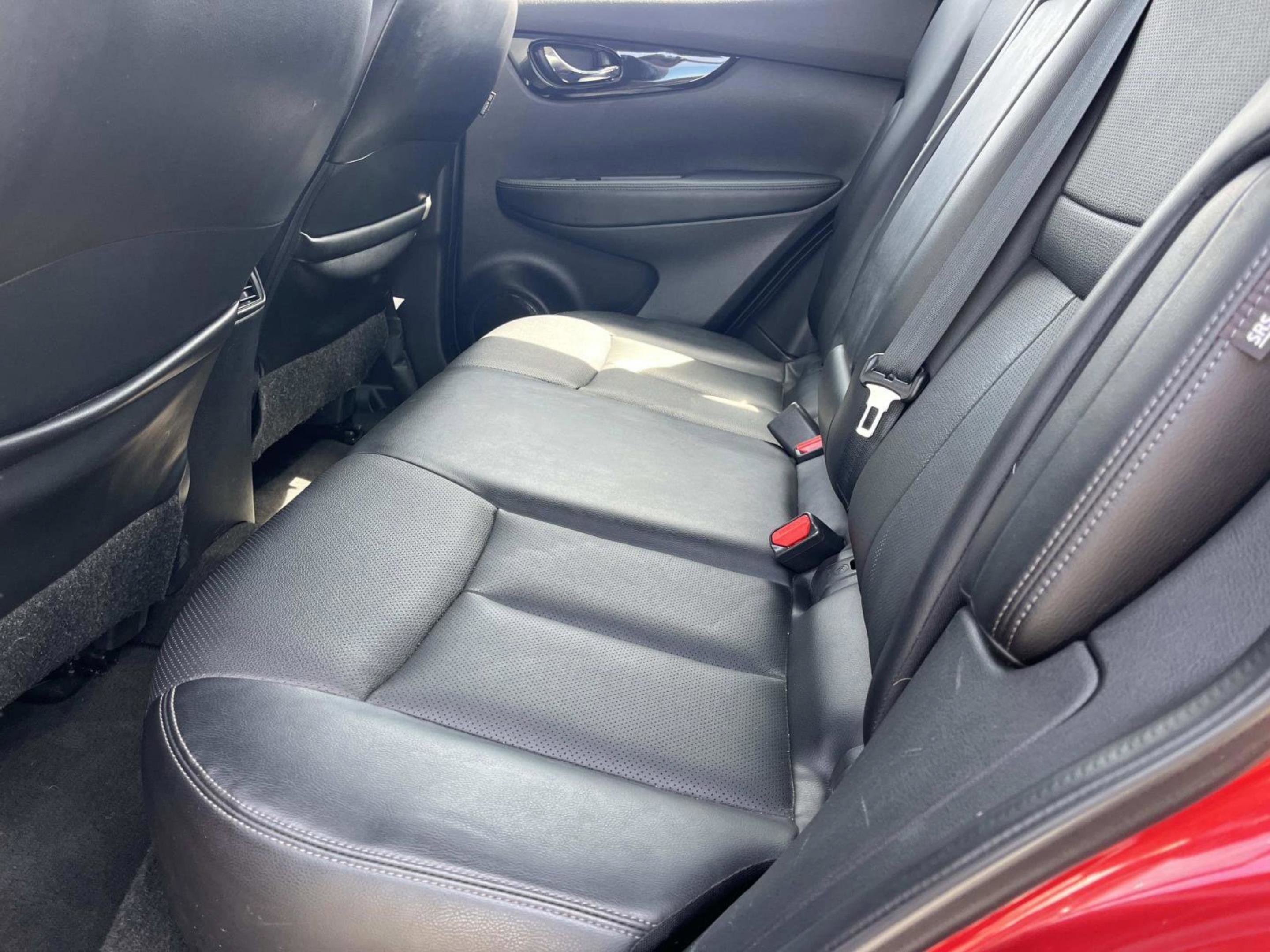 Used 2021 Scarlet Ember Tintcoat Nissan SL image 17