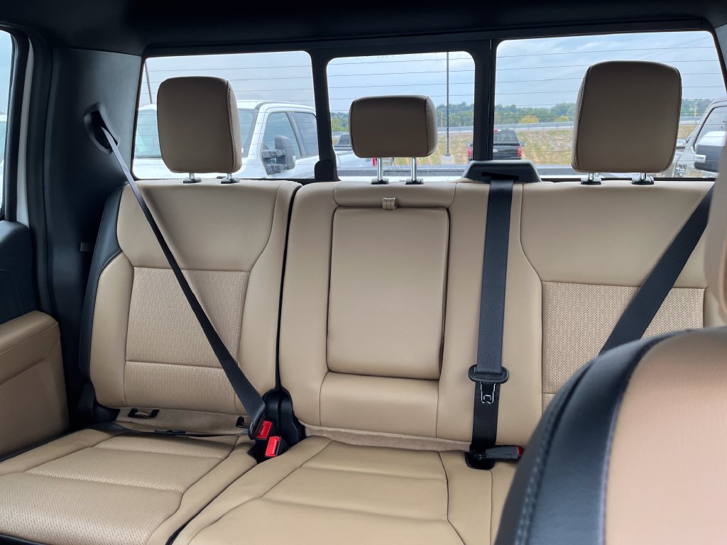 New 2027 Star White Metallic Tri-Coat Ford F-250® Lariat® image 14