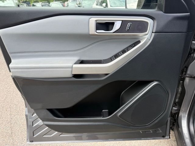 Used 2023 Gray Ford XLT image 21