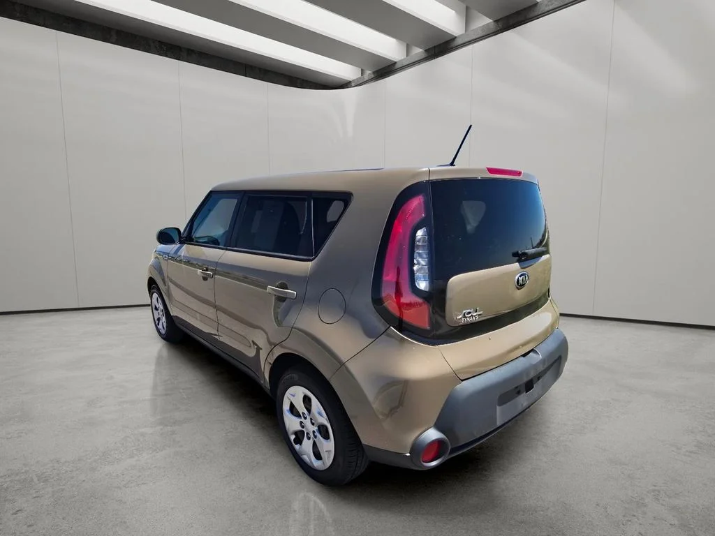 Used 2015 Latte Brown Kia Base image 3