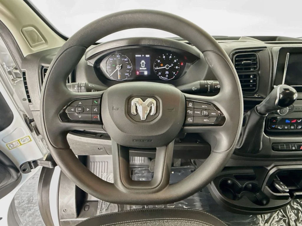 Used 2025 White Ram Base image 11