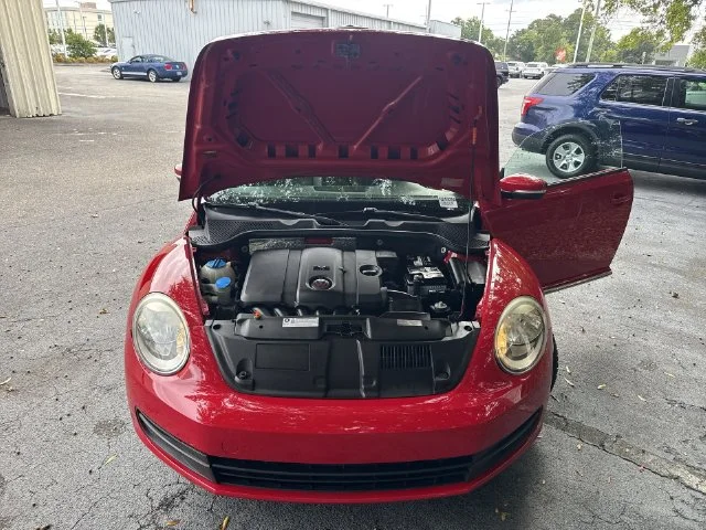Used 2013 Red Volkswagen 2.5L image 29