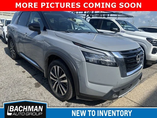 2022 Nissan Pathfinder Platinum