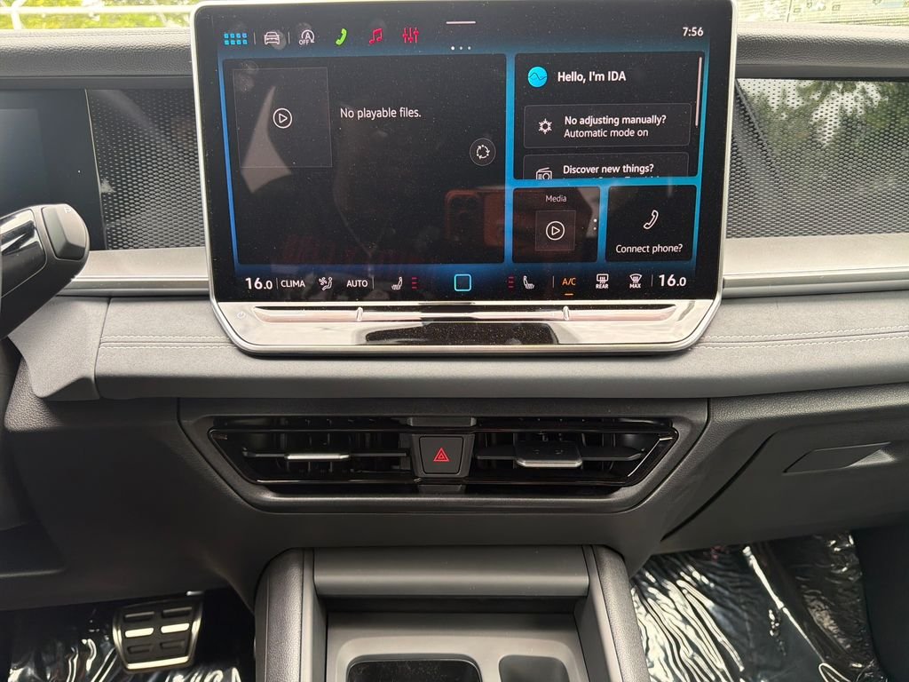 New 2026  Volkswagen 2.0T SE R-Line Black image 16