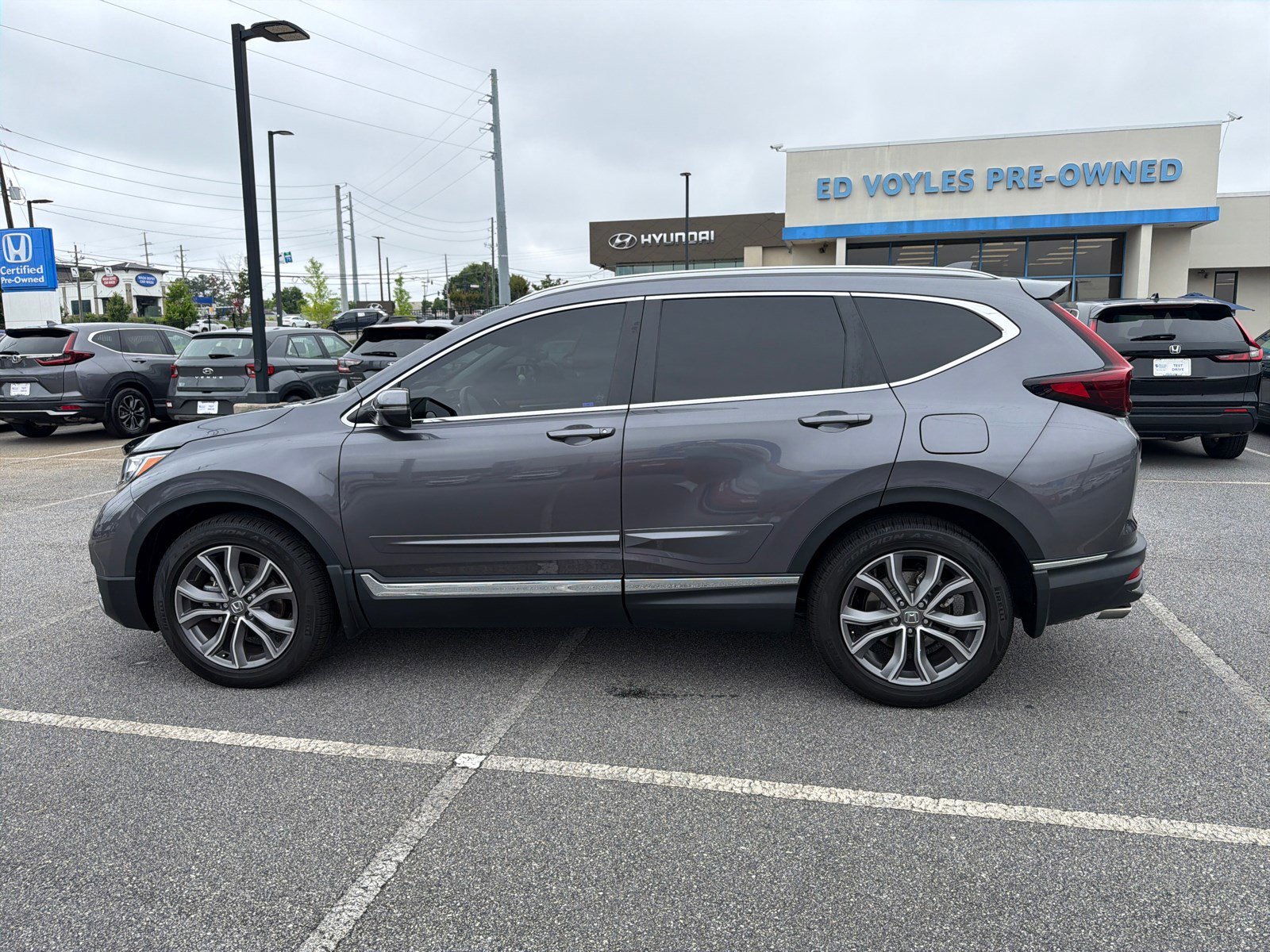 Used 2022 Modern Steel Metallic Honda Touring image 6