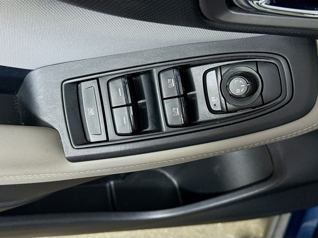 Used 2023 Horizon Blue Pearl Subaru Premium image 18
