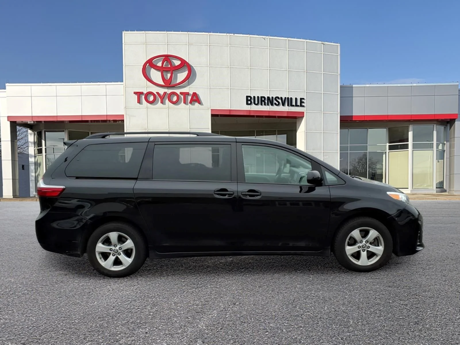 Certified 2020 Toyota Sienna LE with VIN 5TDKZ3DC6LS062315 for sale in Burnsville, Minnesota