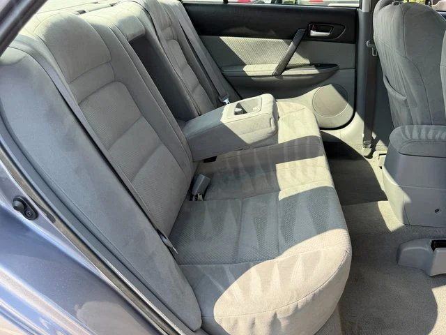 Used 2007 Gray Mazda i Sport image 31