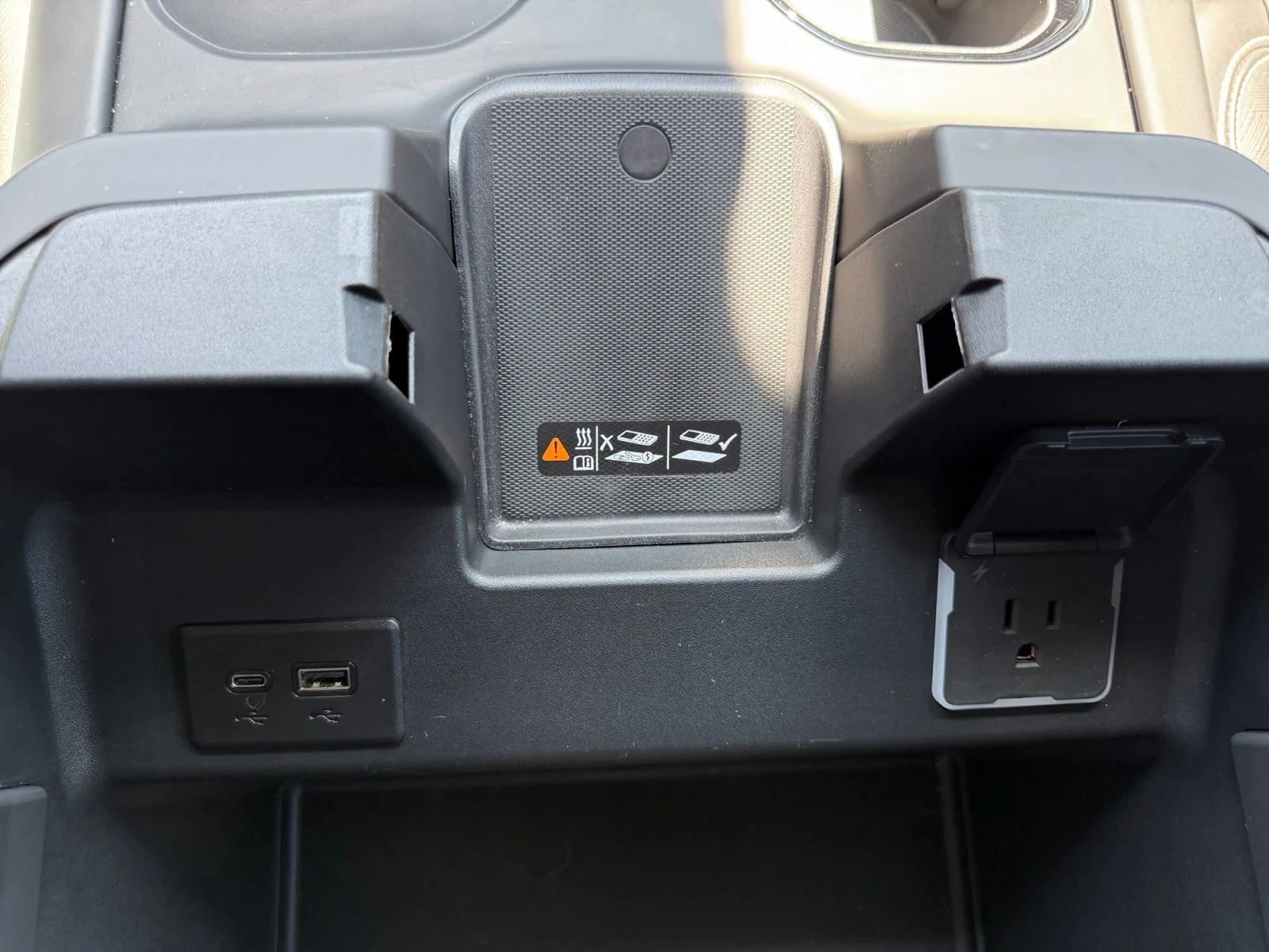 Used 2025 Onyx Black GMC AT4X image 15