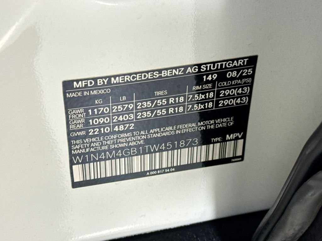 Certified Used 2026 Polar White Mercedes-Benz GLB 250 image 35
