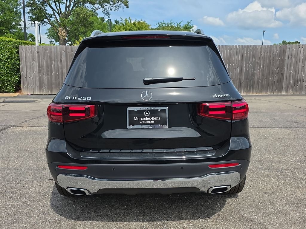 New 2026 Black Mercedes-Benz GLB 250 image 4