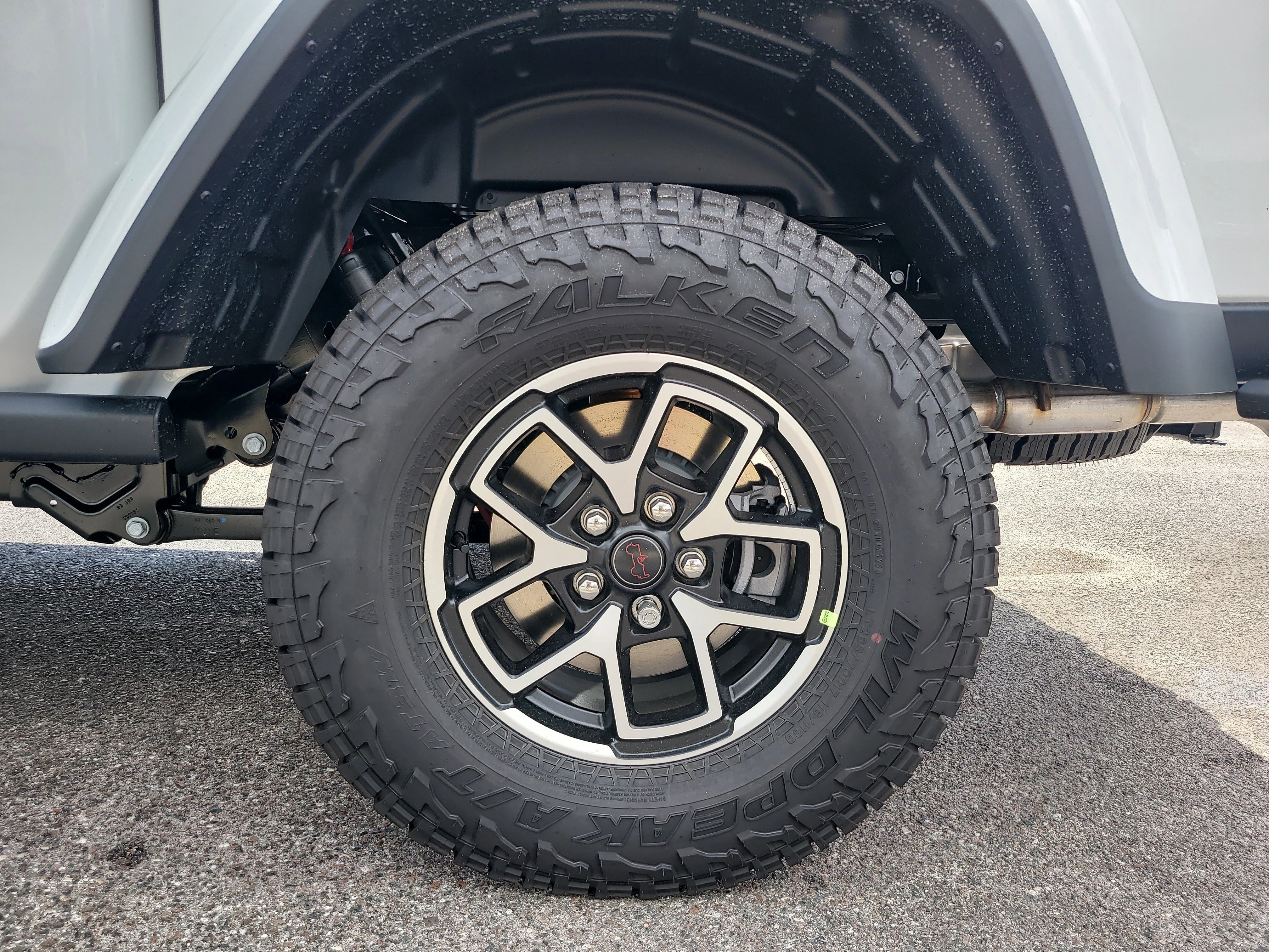New 2026 Bright White Clearcoat Jeep Rubicon X image 9