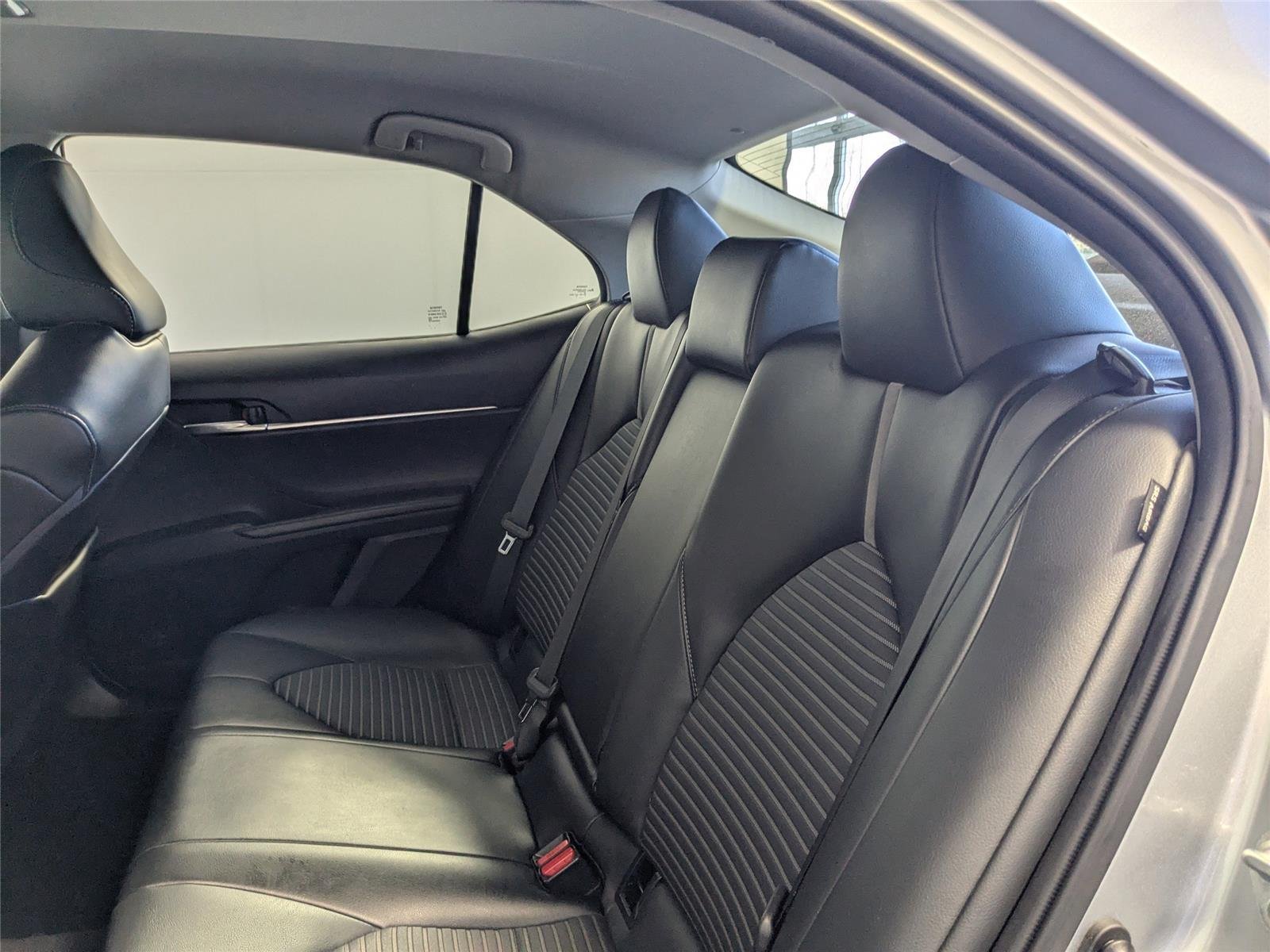 2022 Toyota Camry SE - Photo 24