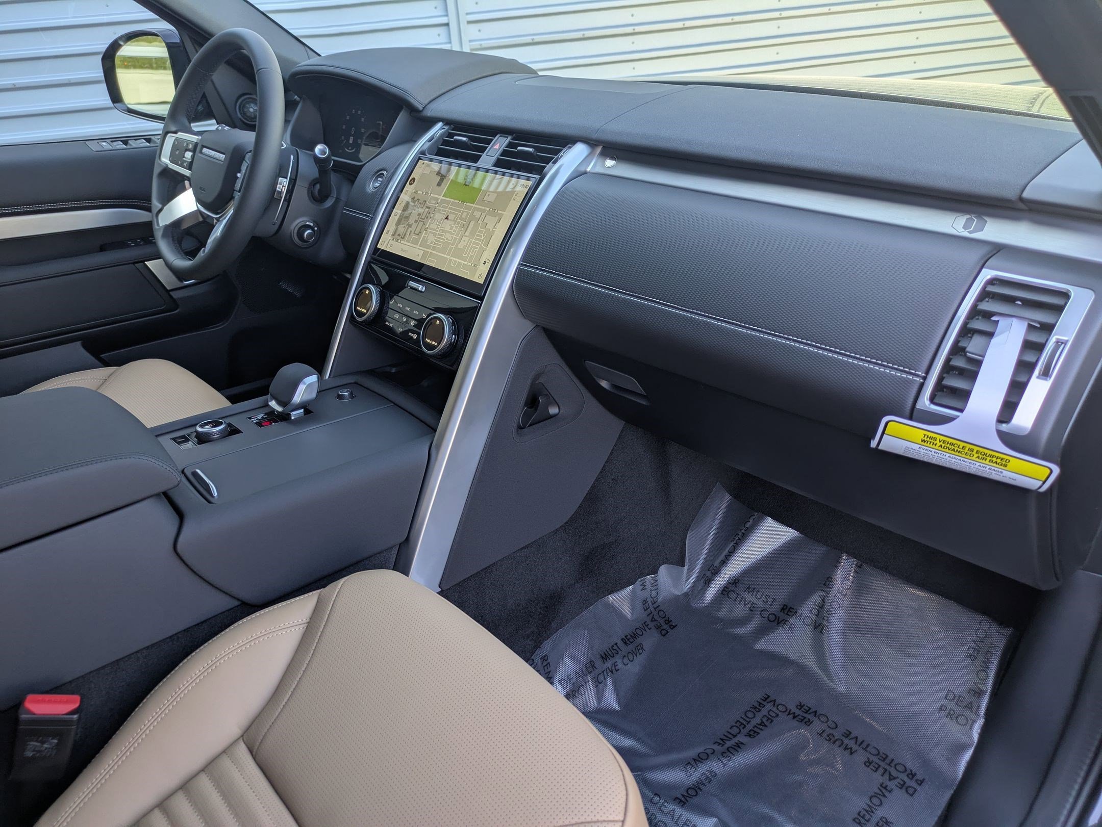 New 2026 Carpathian Grey Land Rover Gemini Edition image 30