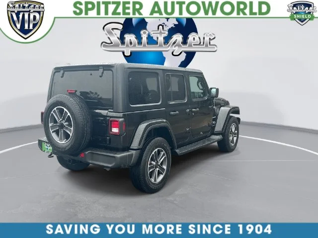 Used 2023 Black Jeep Sahara image 10