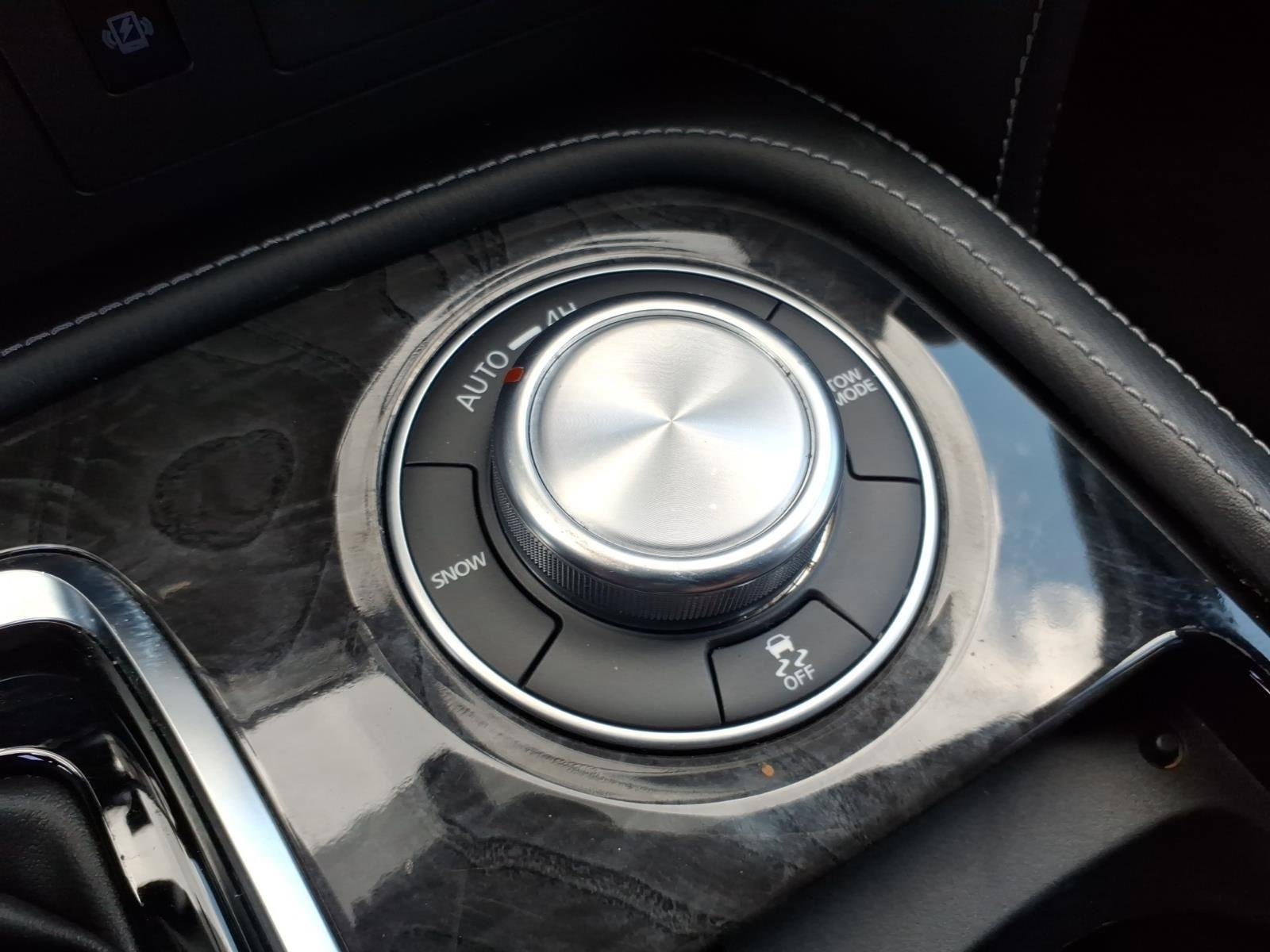 2023 INFINITI QX80 Sensory 4WD - Photo 9
