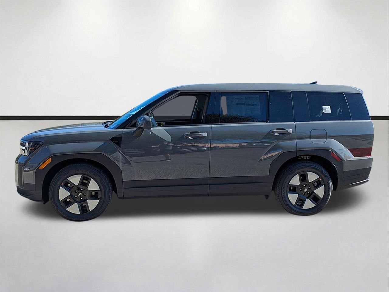 New 2026 Hampton Gray Hyundai SE image 8