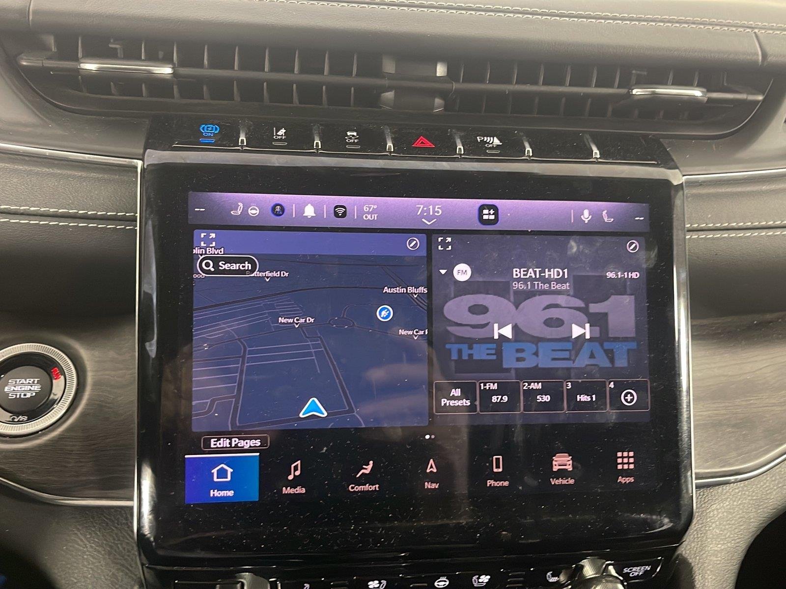 Used 2023 Hydro Blue Pearlcoat Jeep Overland image 19