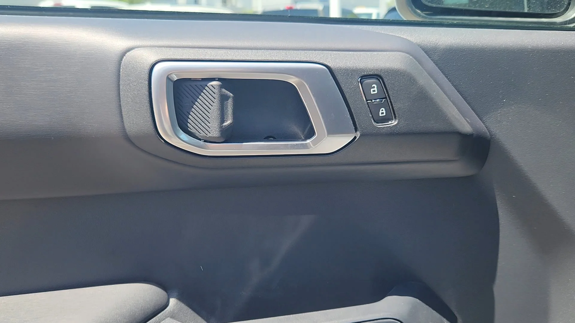 New 2026 Avalanche Gray Ford Outer Banks image 17