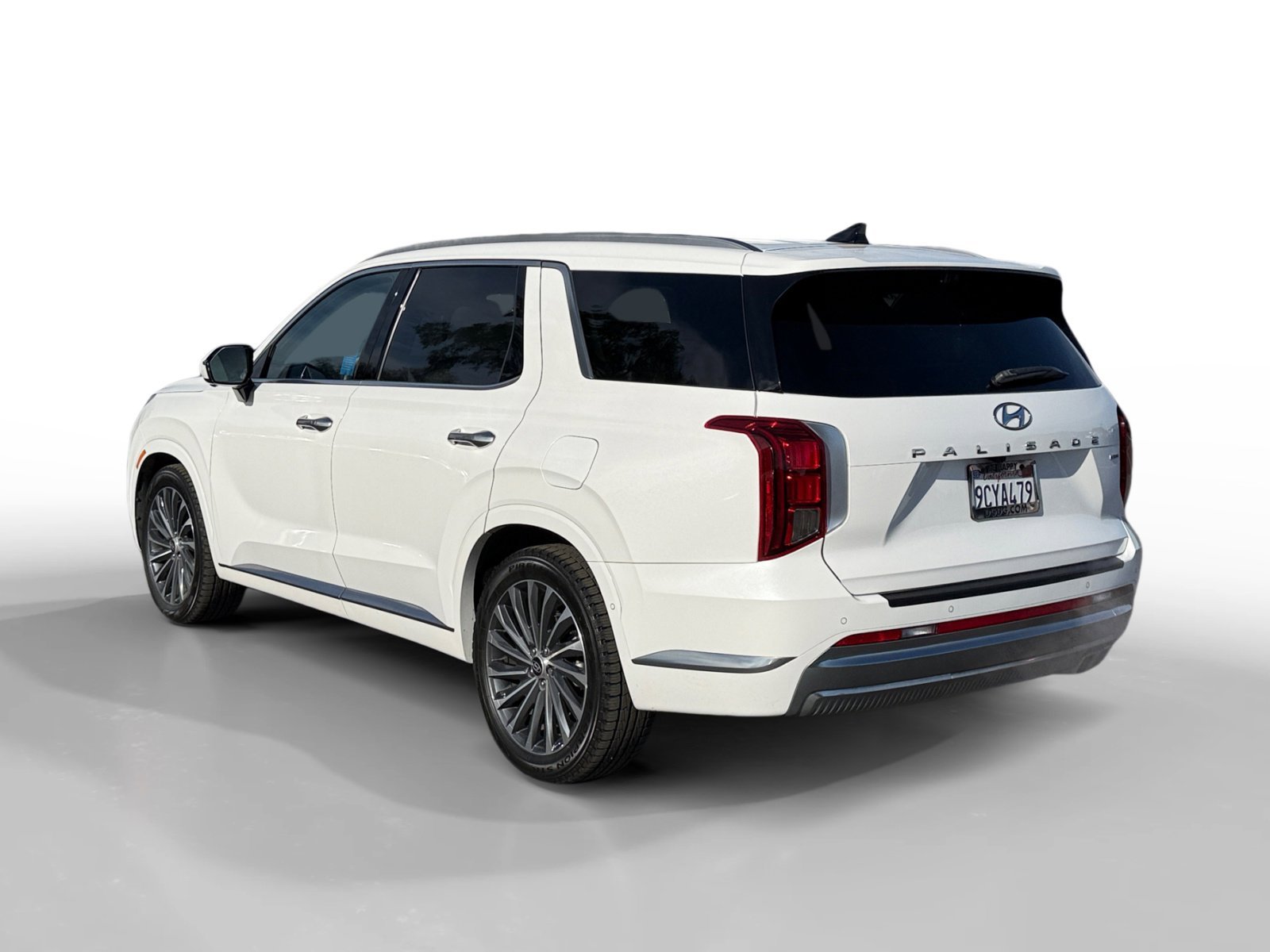 Used 2023 Hyper White Hyundai Calligraphy image 3