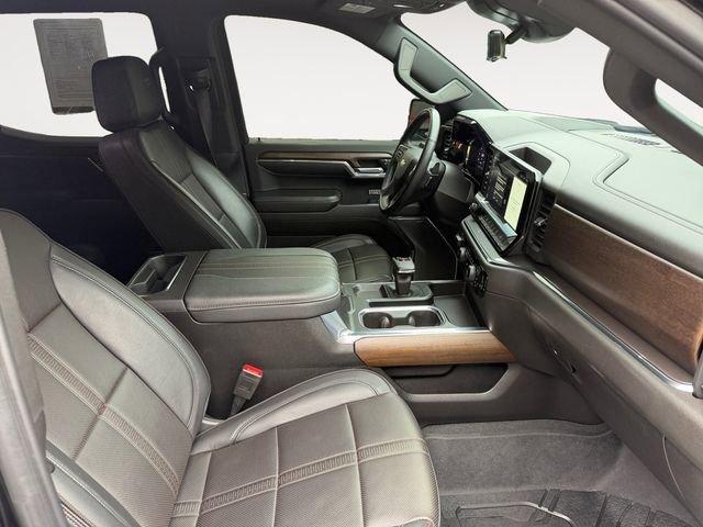 Used 2024 Black Chevrolet High Country image 15