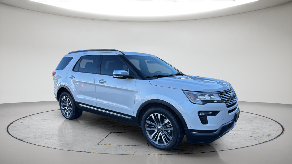 Used 2019 White Platinum Clearcoat Metallic Ford Platinum image 5