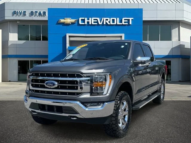 Used 2023 Gray Ford LARIAT image 3