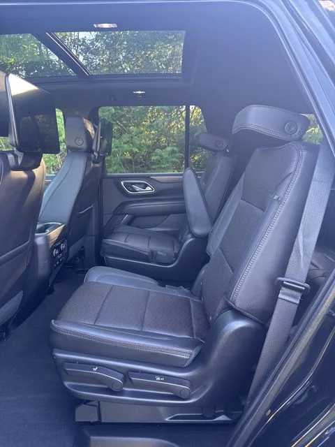 Used 2021 Black Chevrolet High Country image 29