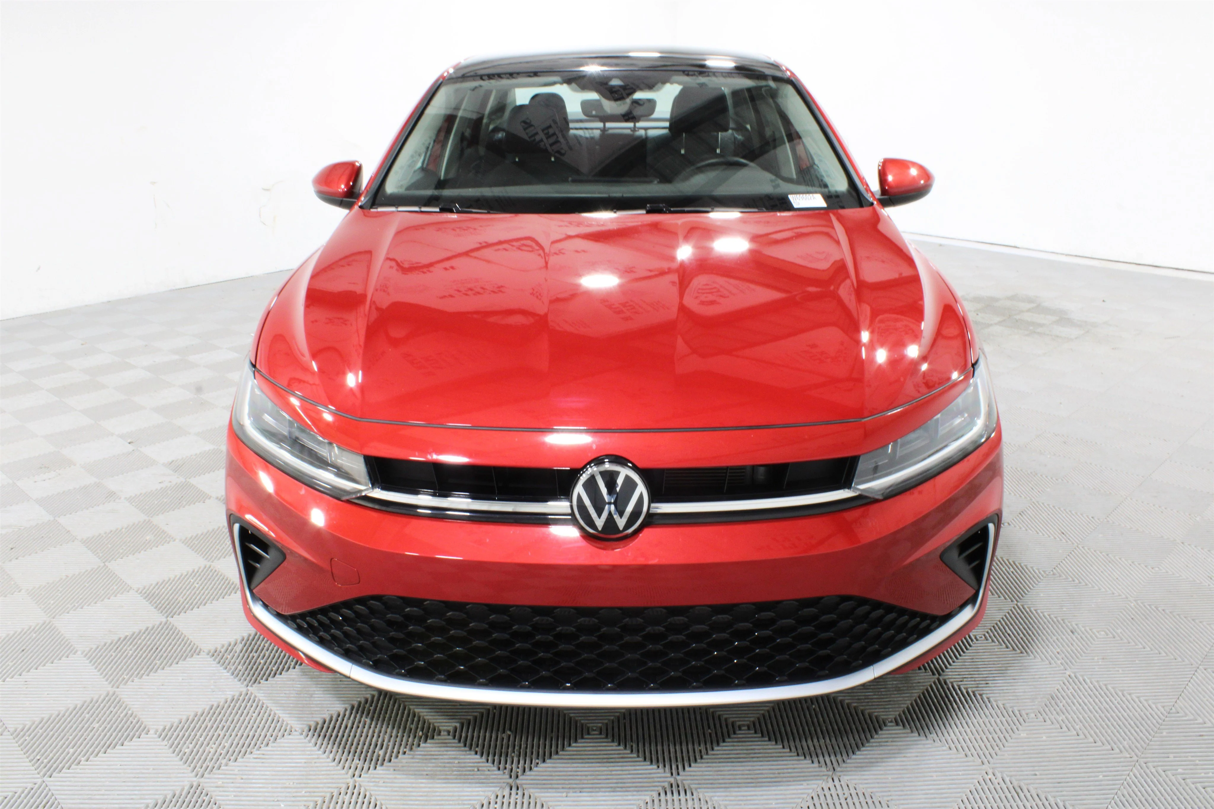 2025 Volkswagen Jetta SE - Photo 32