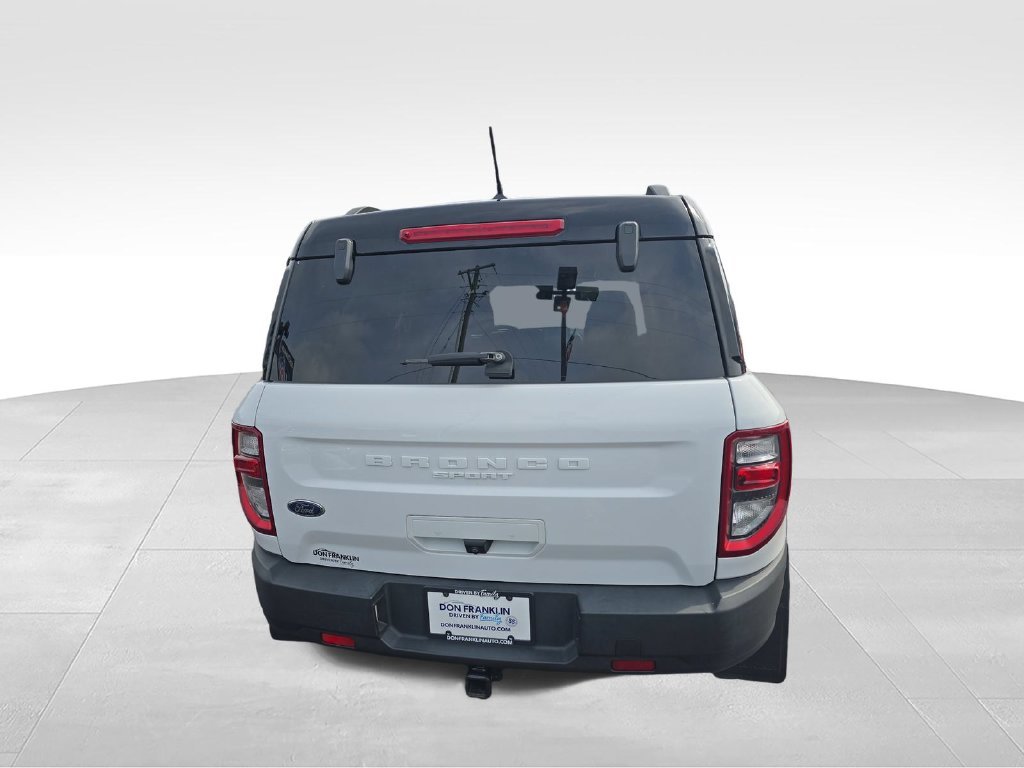 Used 2021 White Ford Badlands image 4