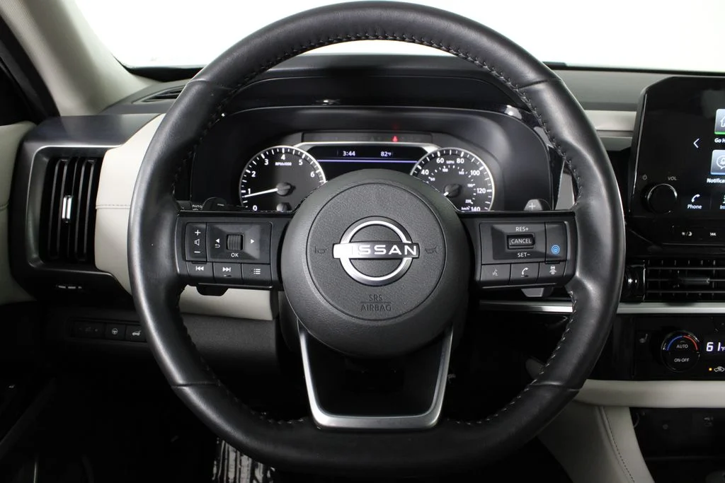 2025 Nissan Pathfinder SL - Photo 10