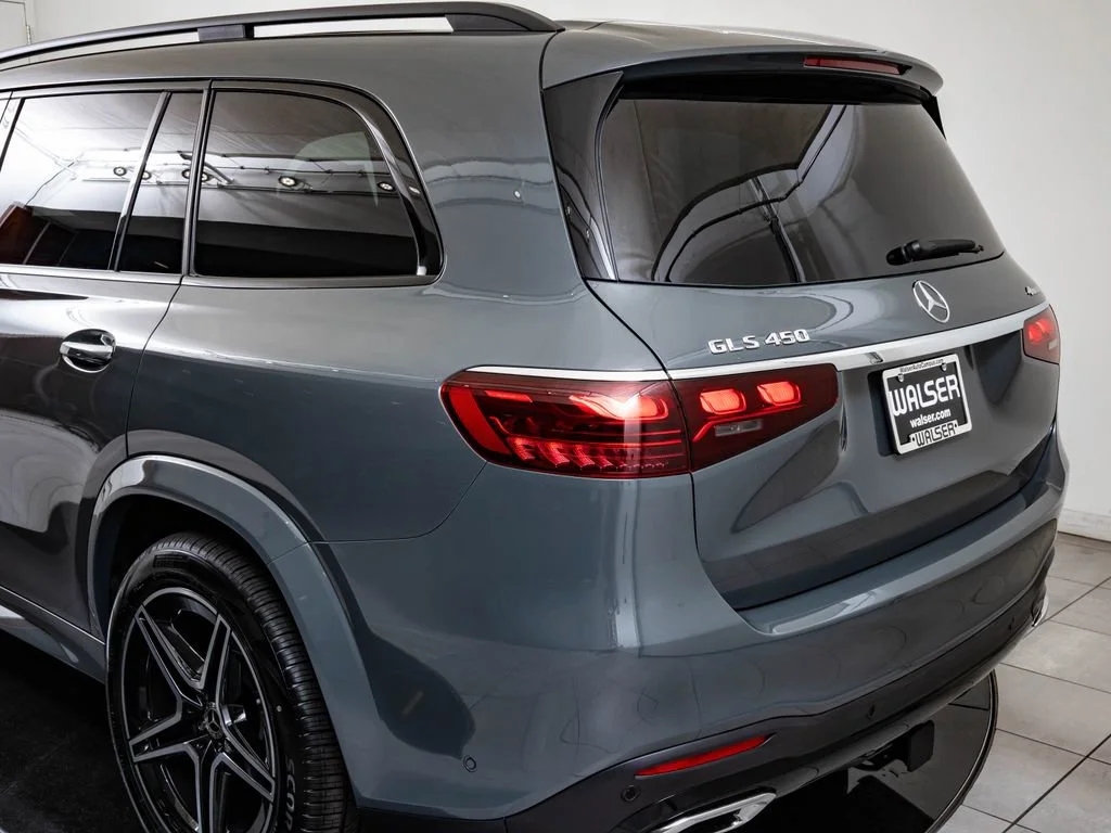 New 2026 Manufaktur Signature Silicon Gray Mercedes-Benz GLS 450 image 19