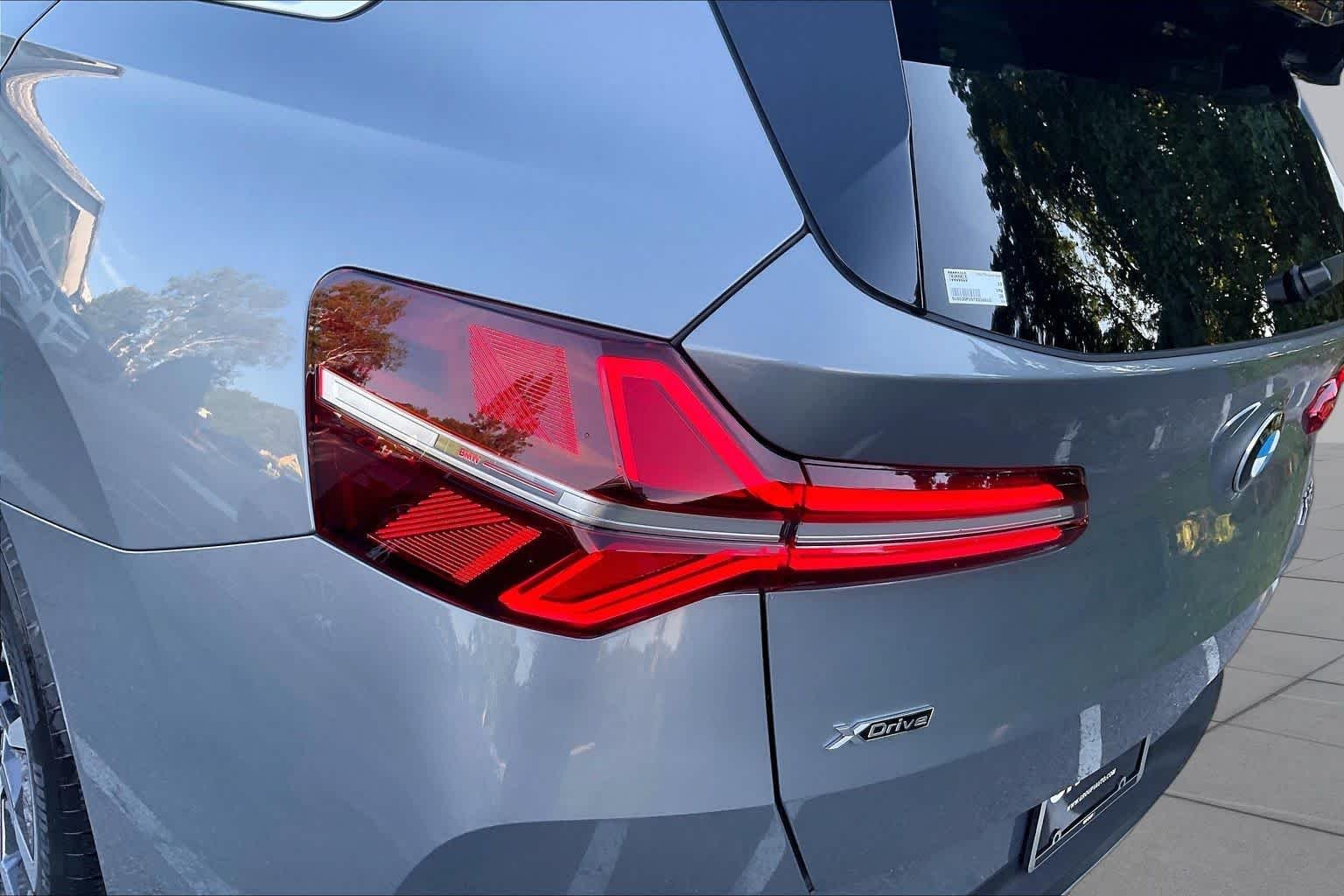 New 2026 Skyscraper Grey Metallic BMW 30 xDrive image 14