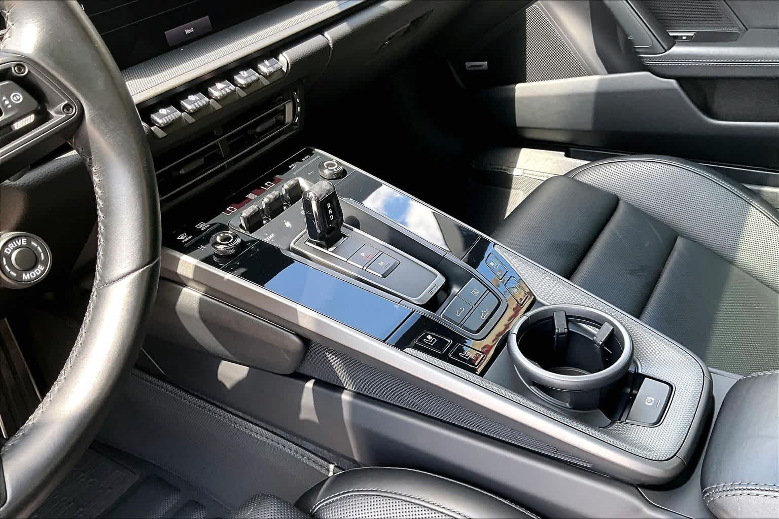 Used 2022 Jet Black Metallic Porsche Carrera S image 17