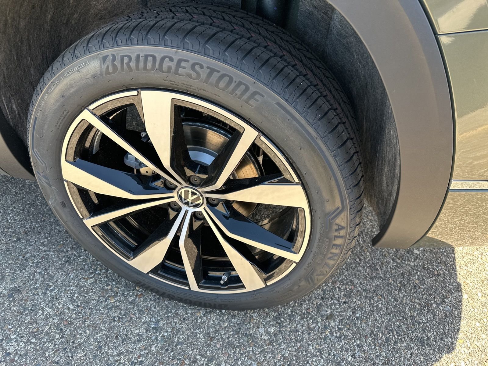 New 2026 Green Volkswagen 2.0T SEL Premium R-Line image 9