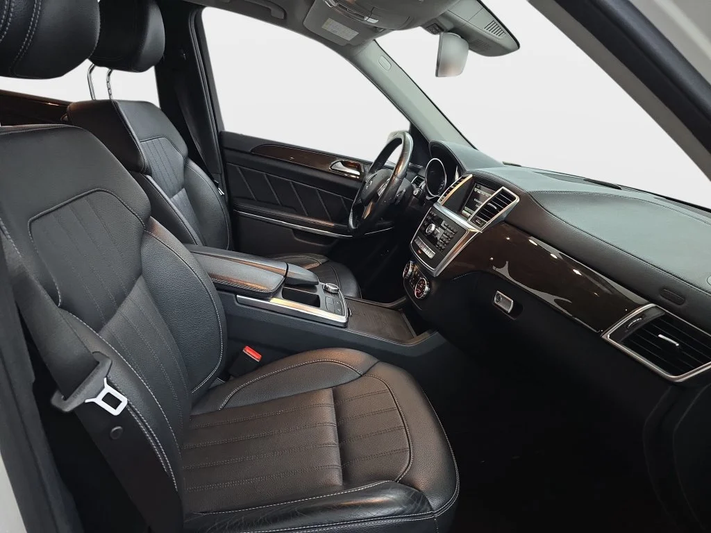 Used 2014  Mercedes-Benz GL 450 image 10