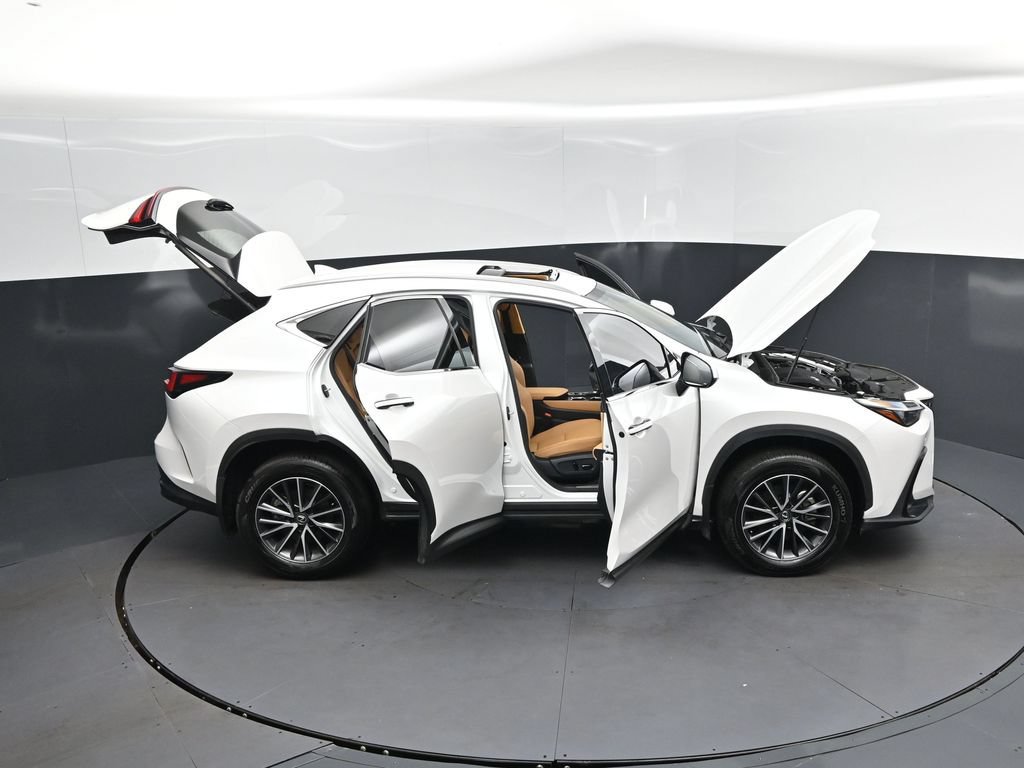 2025 Lexus NX 350 - Photo 50