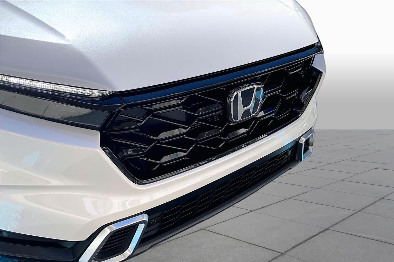 2025 Honda CR-V Sport Touring - Photo 30