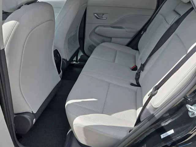 2024 Hyundai Kona Limited - Photo 11